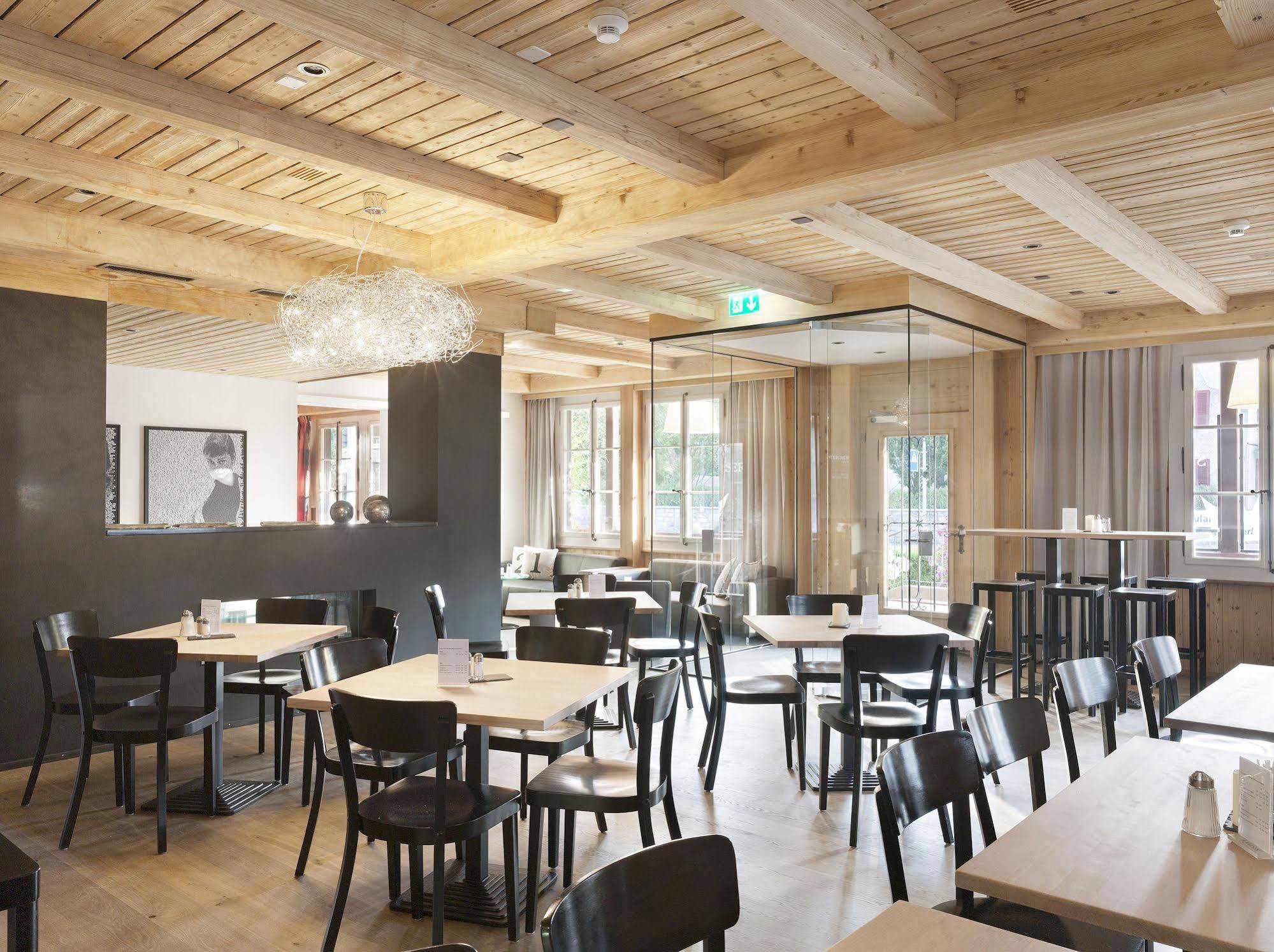 ホテル シュテルネン ムリ Muri bei Bern エクステリア 写真